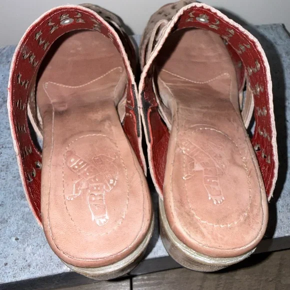 Freebird by Steven Pink Cut-Out Sandals - Picture 7 of 11